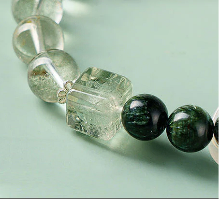 Natural green crystal bracelet(Health and Longevity)