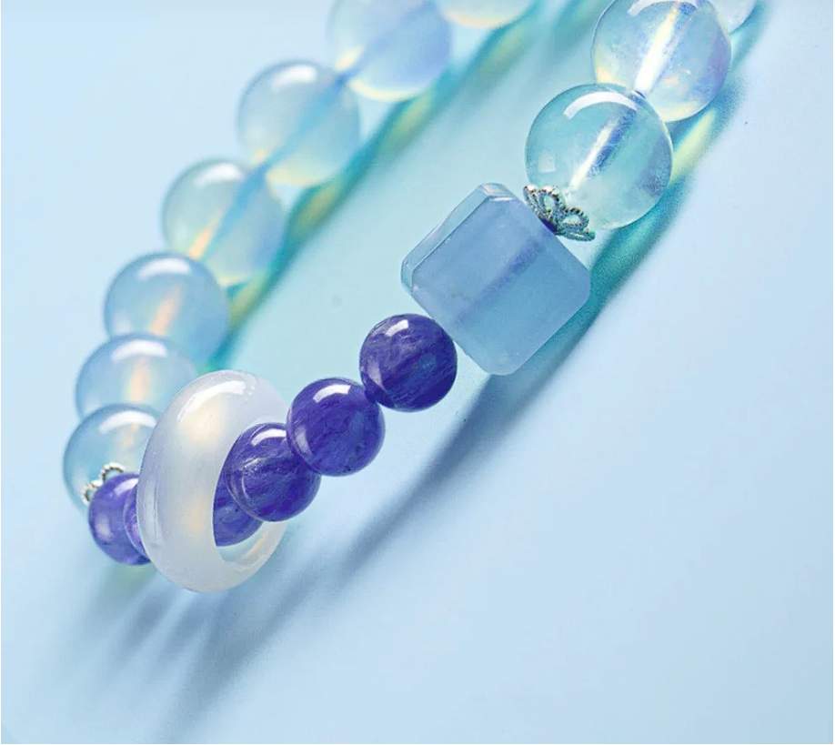 Natural blue crystal bracelet（Love and Family）